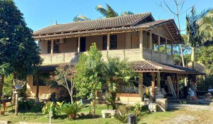 Área rural com 2.146m² - localidade Braço - Camboriú