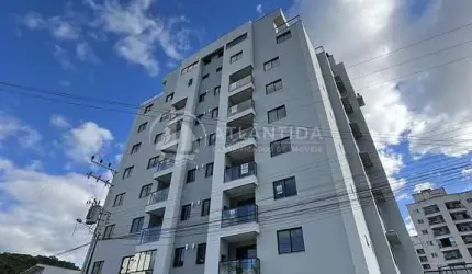 Apartamento com 2 suítes e 1 dormitório em Camboriú