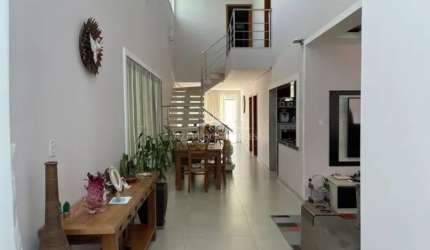 7210 - Casa em Condomínio à Venda – Vale dos Cristais, Macaé, RJ