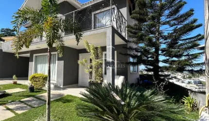 5045 -  Casa à Venda no Vale dos Cristais, Macaé, RJ