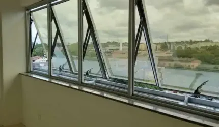 Sala comercial para alugar na Avenida Centenário, 585, Passo das Pedras, Gravataí por R$ 1.200
