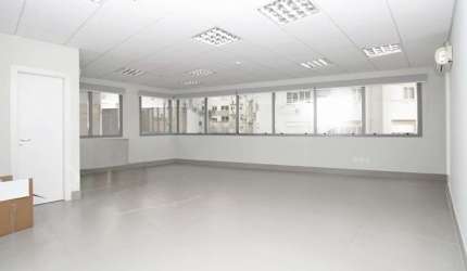 Sala comercial para alugar na Rua Conde de Porto Alegre, 545, Floresta, Porto Alegre por R$ 1.290