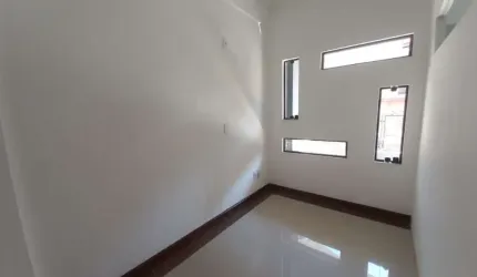 Sala comercial para alugar na Rua Xavier Ferreira, 145, Auxiliadora, Porto Alegre por R$ 2.000