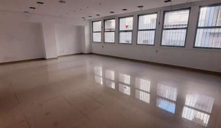 Sala comercial para alugar na Rua dos Andradas, 1332, Centro Histórico, Porto Alegre por R$ 2.179