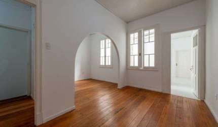Casa comercial para alugar na Rua Visconde do Rio Branco, 729, Floresta, Porto Alegre por R$ 5.900