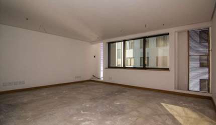 Sala comercial para alugar na Rua Doutor Florêncio Ygartua, 270, Moinhos de Vento, Porto Alegre por R$ 1.788