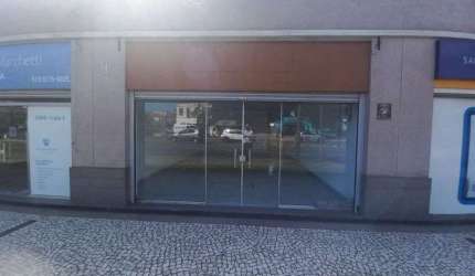 Ponto comercial para alugar na Avenida da Cavalhada, 2383, Cavalhada, Porto Alegre por R$ 4.800