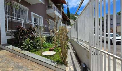 Casa com 4 dormitórios à venda, 300 m² por R$ 830.000 - Bosque dos Pinheiros - Juiz de Fora/MG