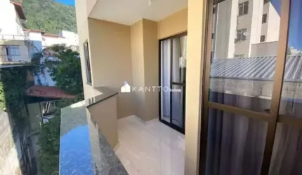 Apartamento 2 quartos, suíte e 1 vaga livre de garagem em plena Rua Perry em Juiz de Fora