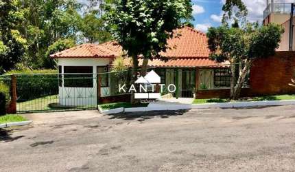 Casa 4 quartos, piscina, área gourmet, condomínio Spinaville, Juiz de Fora