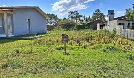Terreno à venda no Bairro Xangri-lá dos Mares com 300 m² de área privativa