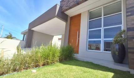 Casa 03 Dorm à venda no Bairro Bella Torres com 130 m² de área privativa - 2 vagas de garagem
