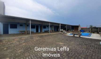 Pousada à venda no Bairro Xangri-lá dos Mares com 190 m² de área privativa - 6 vagas de garagem