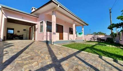 Casa 03 Dorm à venda no Bairro Bella Torres com 140 m² de área privativa - 1 vaga de garagem