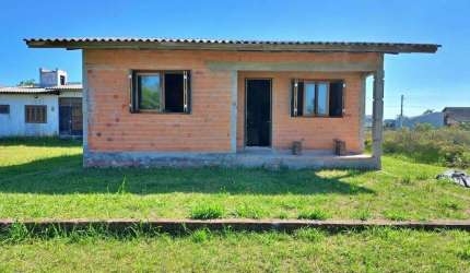 Casa 02 Dorm à venda no Bairro Bella Torres com 72 m² de área privativa - 3 vagas de garagem