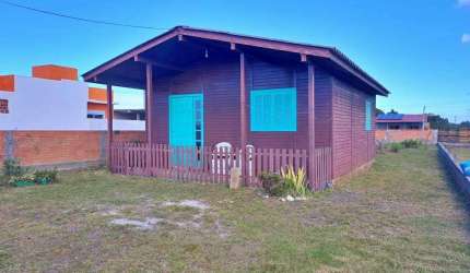 Casa 02 Dorm à venda no Bairro Praia Capão do Cravo com 42 m² de área privativa