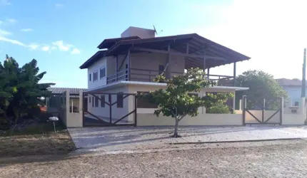 Casa 07 dorm. sendo 01 suíte à venda no Bairro Praia Itapeva com 330 m² de área privativa - 3 vagas de garagem