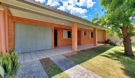 Casa 04 Dorm à venda no Bairro Bella Torres com 195 m² de área privativa