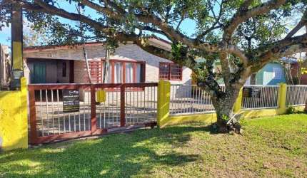 Casa 03 Dorm à venda no Bairro Rosa do Mar com 95 m² de área privativa - 1 vaga de garagem