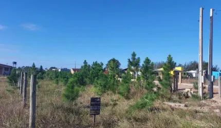 Terreno à venda no Bairro Xangri-lá dos Mares com 300 m² de área privativa