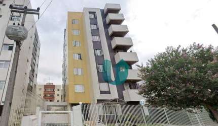 Apartamento espaçoso - 3 quartos com suite, 2 vagas no Cabral