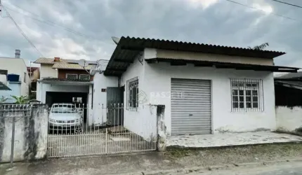 CASA NO BAIRRO MACHADOS EM NAVEGANTES - SC