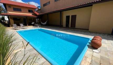 CASA DE ALTO PADRÃO AVERBADA NO CENTRO DE NAVEGANTES - SC