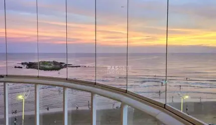 APARTAMENTO EM PRÉDIO FRENTE MAR NO BLUE SKY RESIDENCE