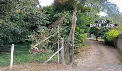 SÍTIO NO BAIRRO ESCALVADOS EM NAVEGANTES -SC