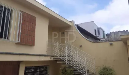 Casa Assobrada a venda - 250m - NOva Petropolis - SBCampo - SP.