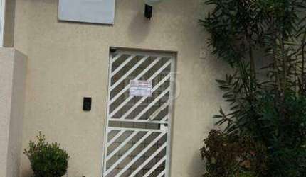 Sobrado em condomínio fechado