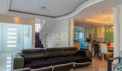 Sobrado à venda 4 quartos 3 suítes 6 vagas Nova Petrópolis - São Bernardo do Campo - SP
