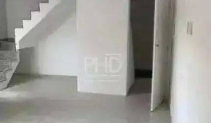 Cobertura Sem Condomínio à Venda com 100m2, 2 quartos, 1 suíte com sacada, 3 banheiros, 1 vaga coberta, Parque Oratório, Santo André - SP
