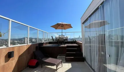 Exclusividade: Cobertura com Piscina no Centro - Próxima à Vila Germânica