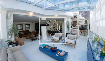 Cobertura Triplex à venda em Moema - 370m²