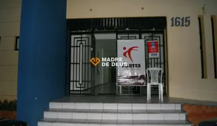 Prédio à venda na Rua Carapinima, 1615, Benfica, Fortaleza por R$ 2.450.000