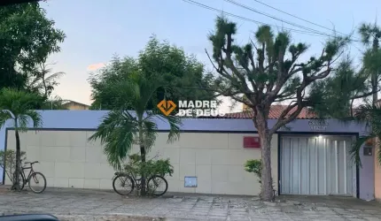 Casa com 3 quartos à venda na Rua Nelson Coelho, 815, Lagoa Redonda, Fortaleza por R$ 520.000