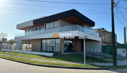 Casa em condomínio fechado com 3 quartos à venda na Atlântica, 2303, Cidade Alpha, Eusébio por R$ 2.200.000