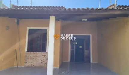 Casa com 3 quartos à venda na José Maria Guimarães, 52, Lagoa Redonda, Fortaleza por R$ 330.000