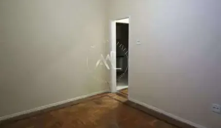 Excelente 2 quartos, com VARANDA, em Olaria
