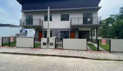 Sobrado à venda no bairro Forquilhas - São José/SC