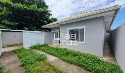 Casa linear em Rio das Ostras no Praia Mar, 3 quartos