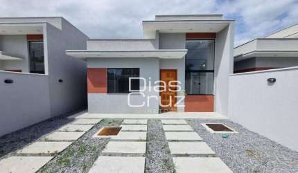 Casa linear independente em Rio das Ostras no Chácara Mariléa, 2 quartos