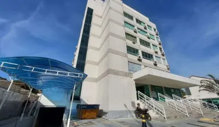 Sala comercial no Extensão do Bosque, Rio das Ostras