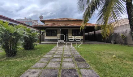 Casa no Costazul em terreno único com 3 quartos, 200m da praia!