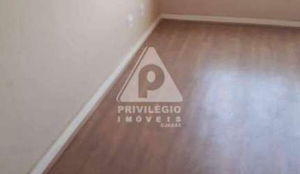 Apartamento 3 quartos sala ampla area servico 1 vaga proximo comercio transporte metro Tijuca Sao Francisco Xavier