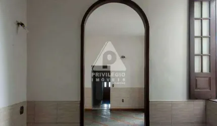 Incrível Casa de 2 Andares na Cruz Vermelha