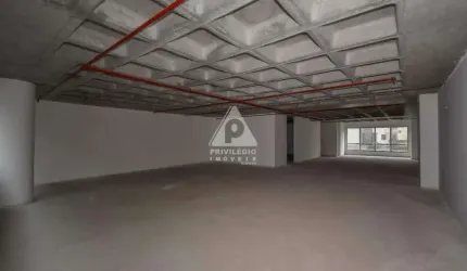 Venda de sala comercial 403, Centro, 200 m2, infraestrutura empresarial.