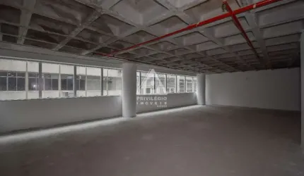 Sala comercial 302, Centro, 133 m², infraestrutura empresarial.