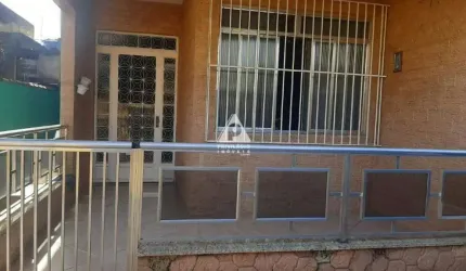 Duas casas em condomínio, 5 quartos, 2 suites, 4 banheiros, 3 salas, 2 varandas e terraço no Parque Anchieta